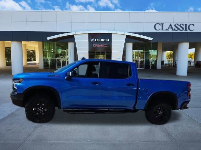 Used 2025 Chevrolet Silverado 1500 ZR2 w/ Technology Package image 4