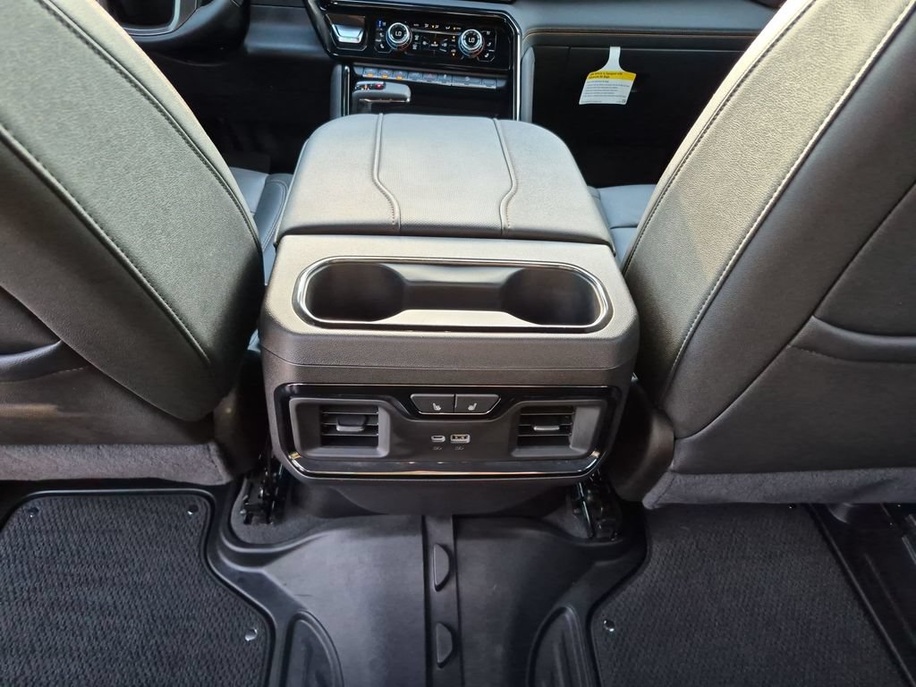 Used 2024 GMC Sierra 1500 AT4 w/ Technology Package AWD/4WD image 36