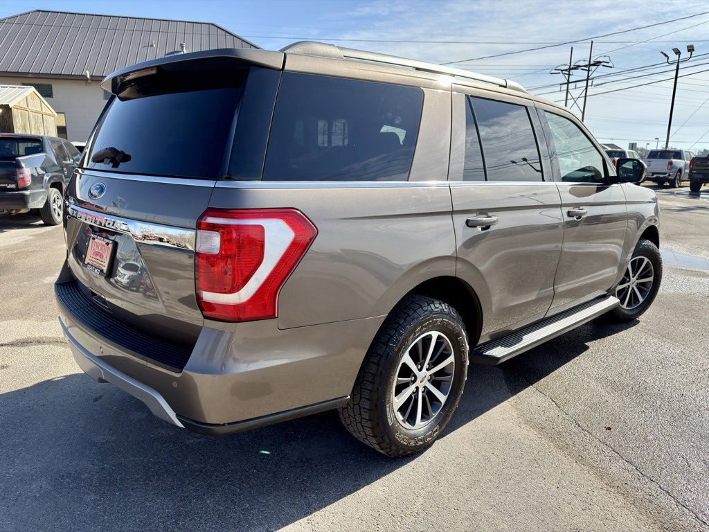 Used 2019 Ford Expedition XLT image 6