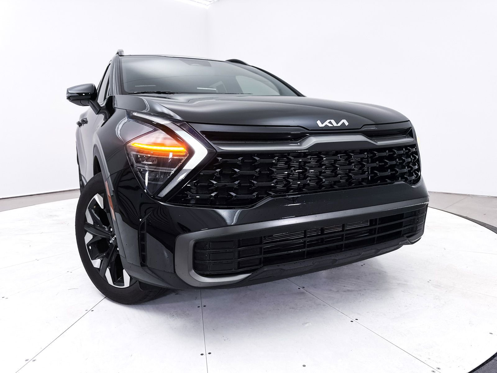 Used 2024 Kia Sportage X-Line w/ X-Line Premium Package image 7