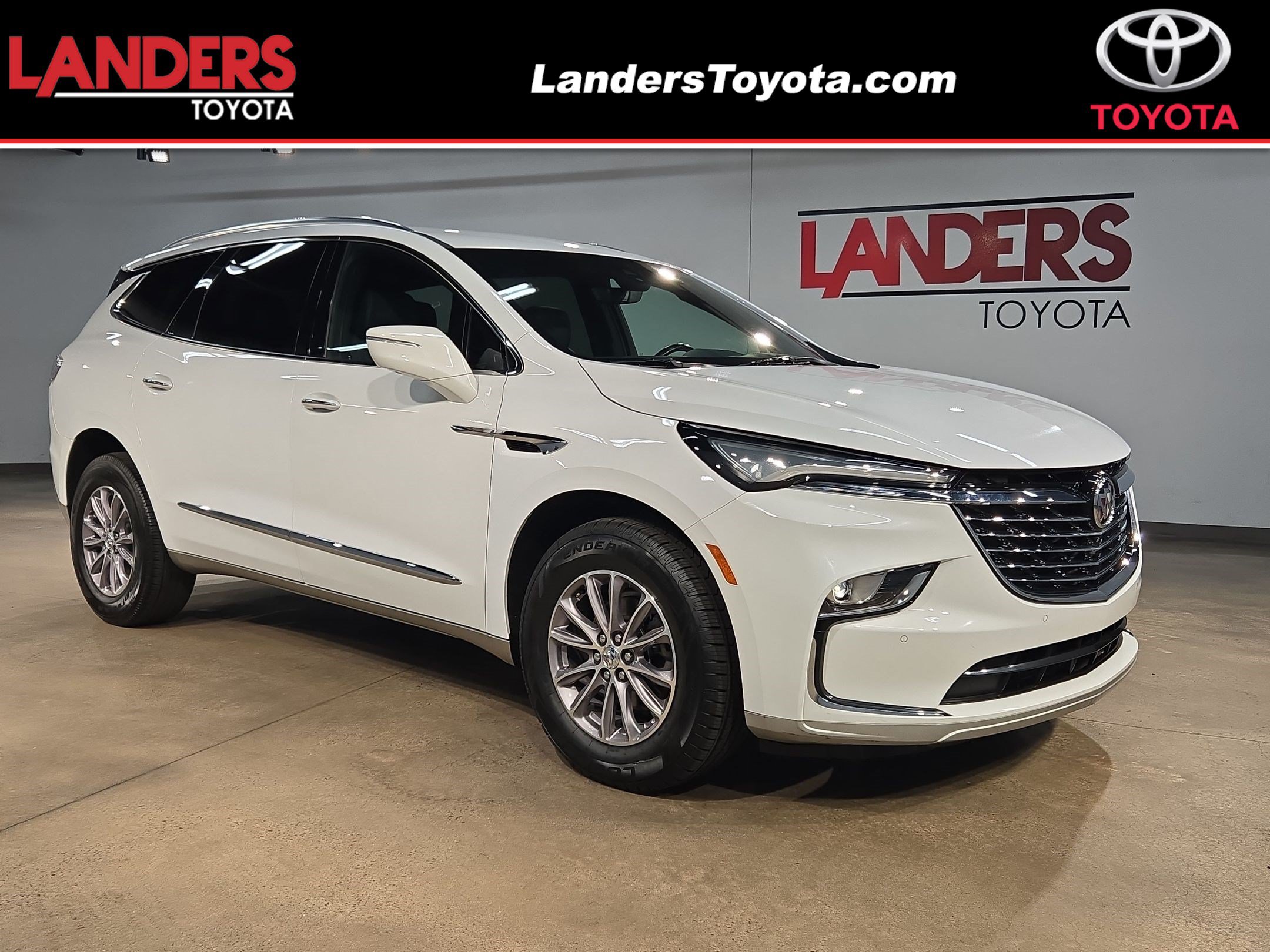 Used 2024 Buick Enclave Premium FWD image 1