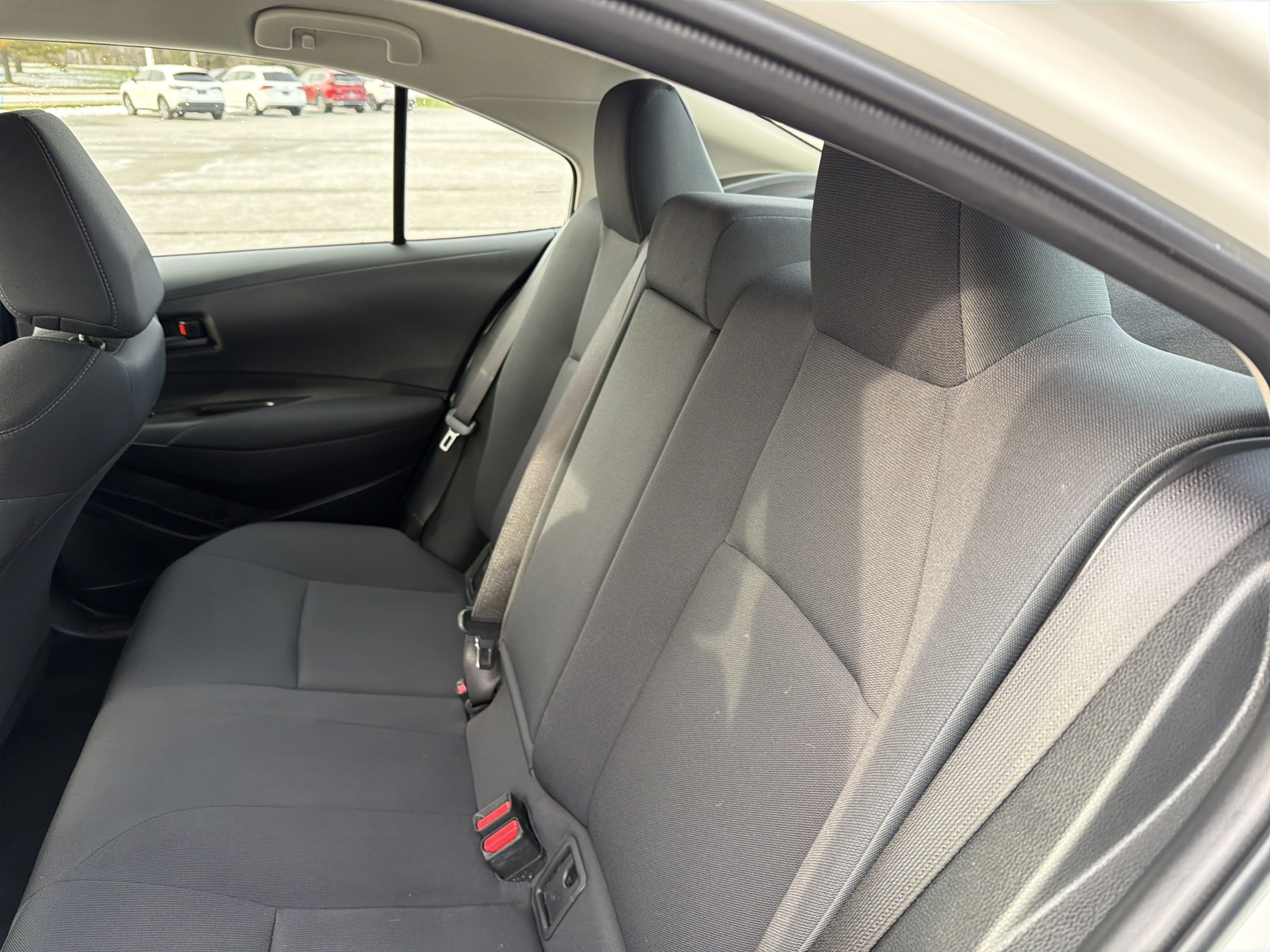 Used 2022 Toyota Corolla LE image 35