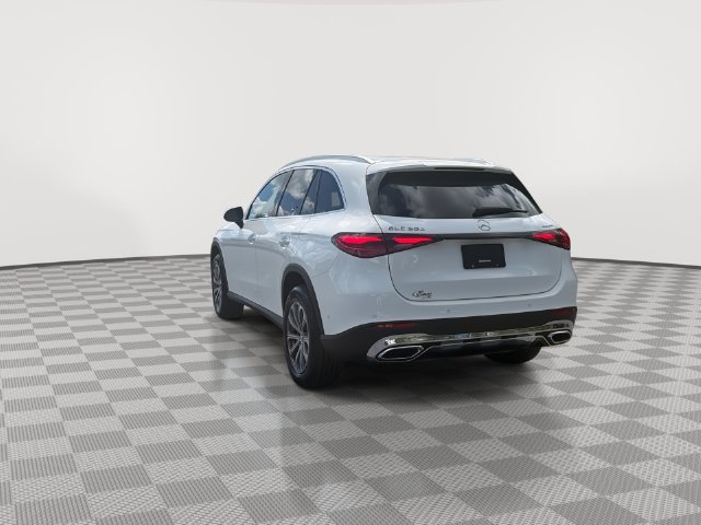 Used 2024 Mercedes-Benz GLC 300 4MATIC image 9
