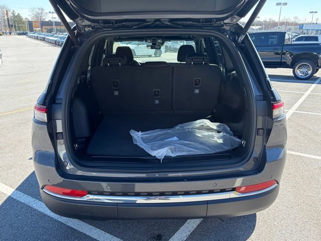 New 2026 Jeep Grand Cherokee Laredo X AWD/4WD image 7