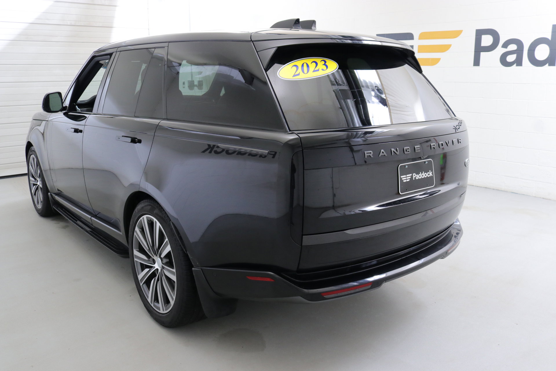 Used 2023 Land Rover Range Rover SE image 6