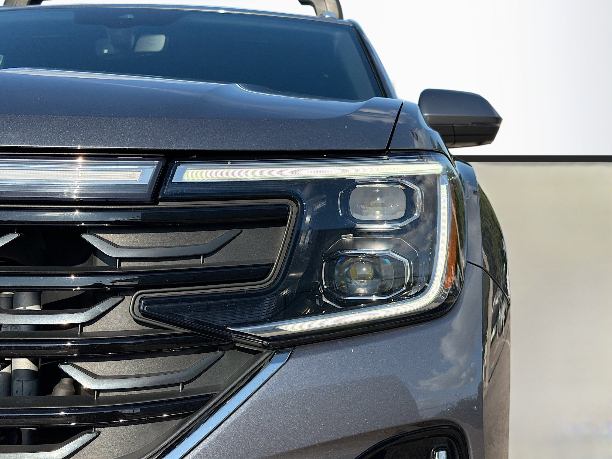 Used 2024 Volkswagen Atlas Cross Sport SEL Premium R-Line image 9