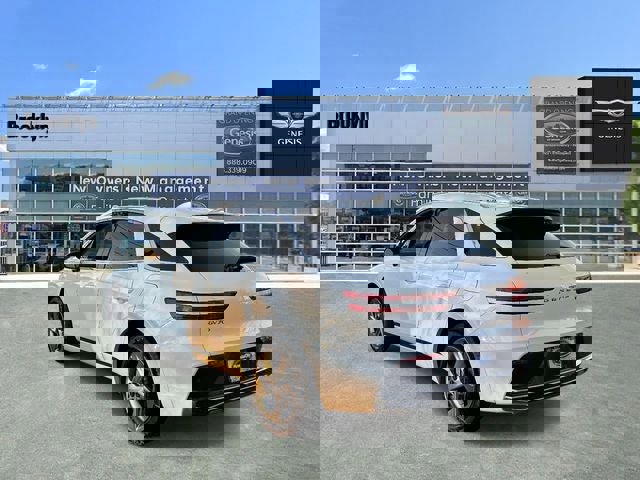 Used 2026 Genesis GV70 2.5T Select image 7