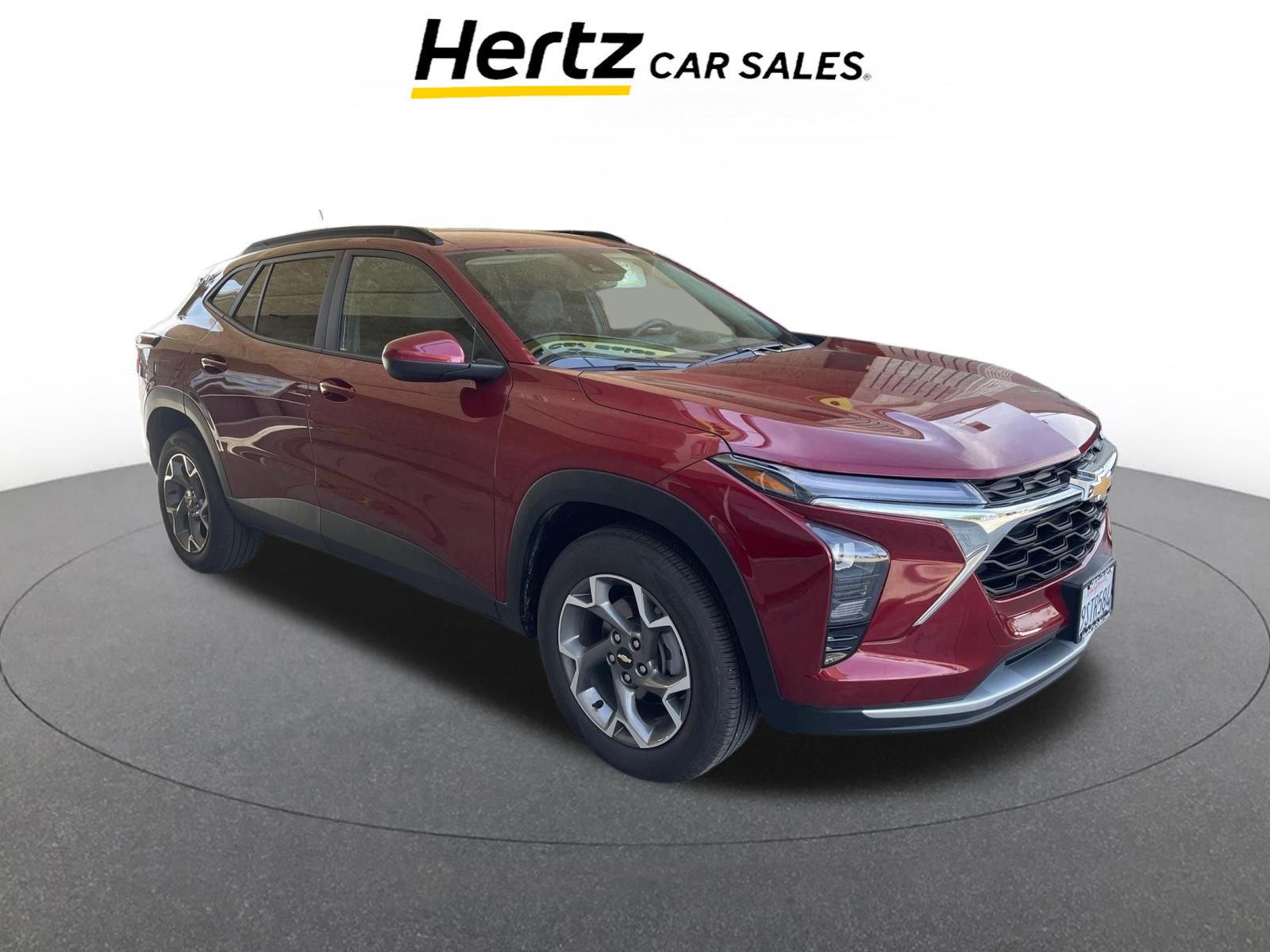 Used 2025 Chevrolet Trax LT image 1