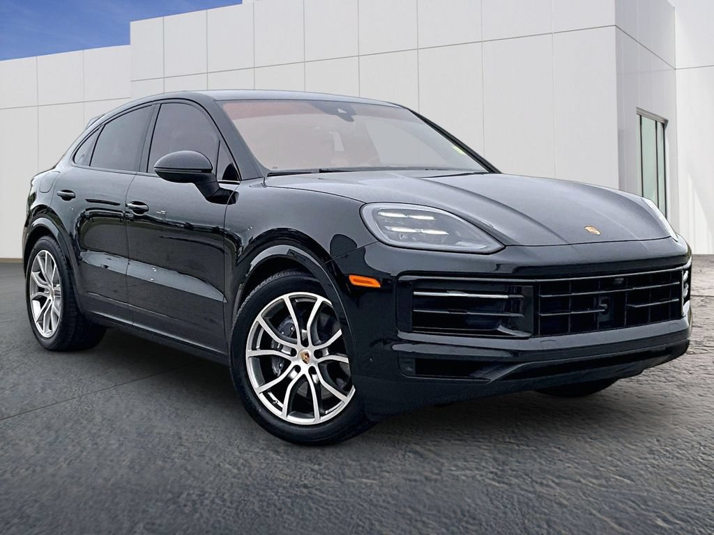 Certified 2024 Porsche Cayenne Coupe AWD/4WD image 9