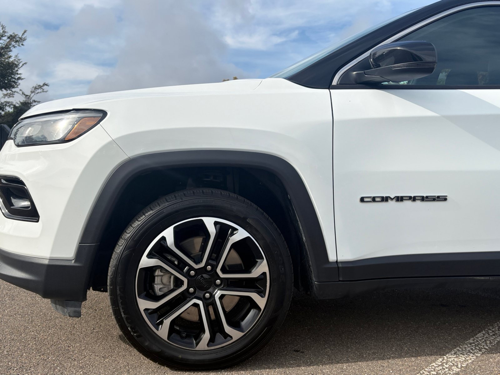Used 2024 Jeep Compass Limited AWD/4WD image 11