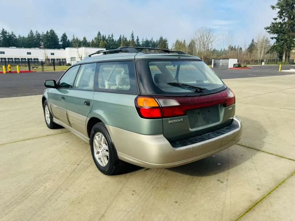Used 2004 Subaru Outback Wagon image 3