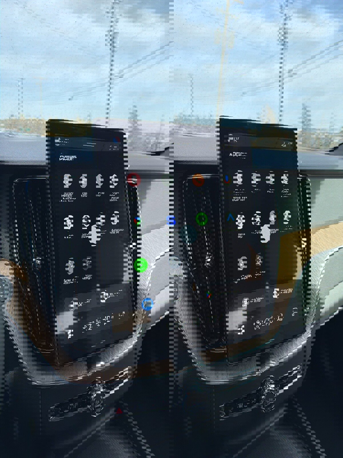 New 2026 Volvo XC60 B5 Plus w/ Protection Package Premier image 23