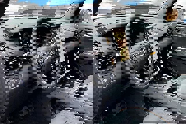 New 2026 GMC Acadia AT4 w/ Luxury Package image 7