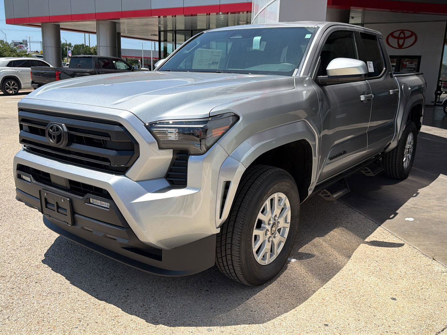 New 2026 Toyota Tacoma SR5 AWD/4WD image 3
