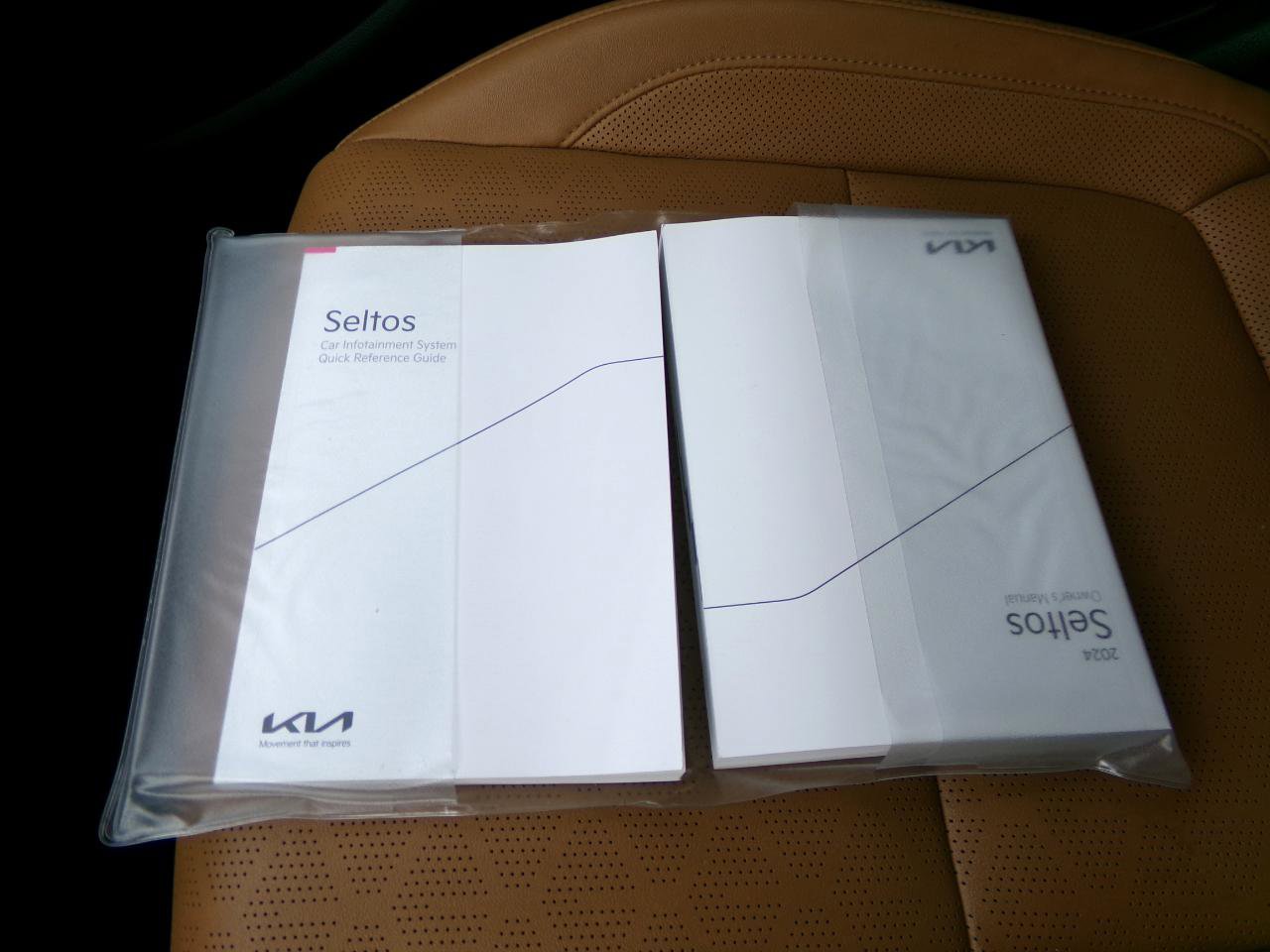 Used 2024 Kia Seltos EX image 30