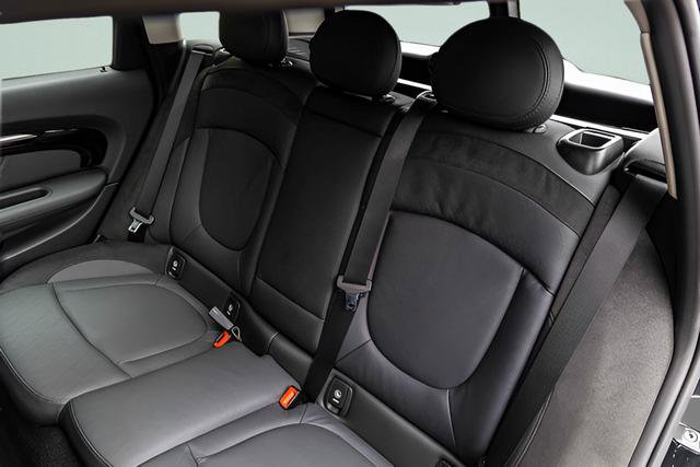 Used 2024 MINI Cooper Clubman S w/ Signature Upholstery Package image 19