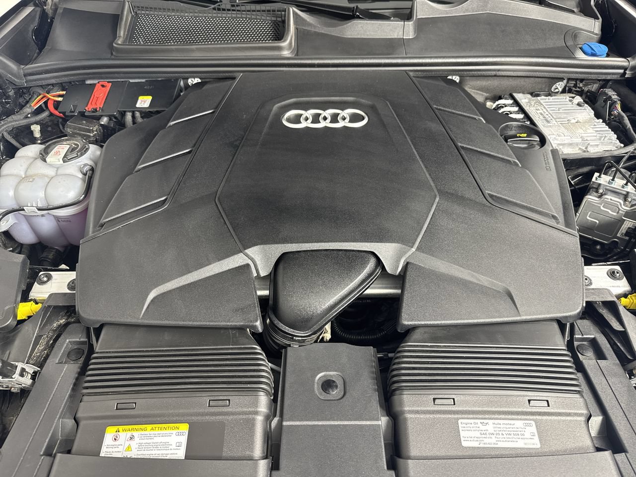 Used 2026 Audi Q8 Prestige w/ Prestige Package AWD/4WD image 31