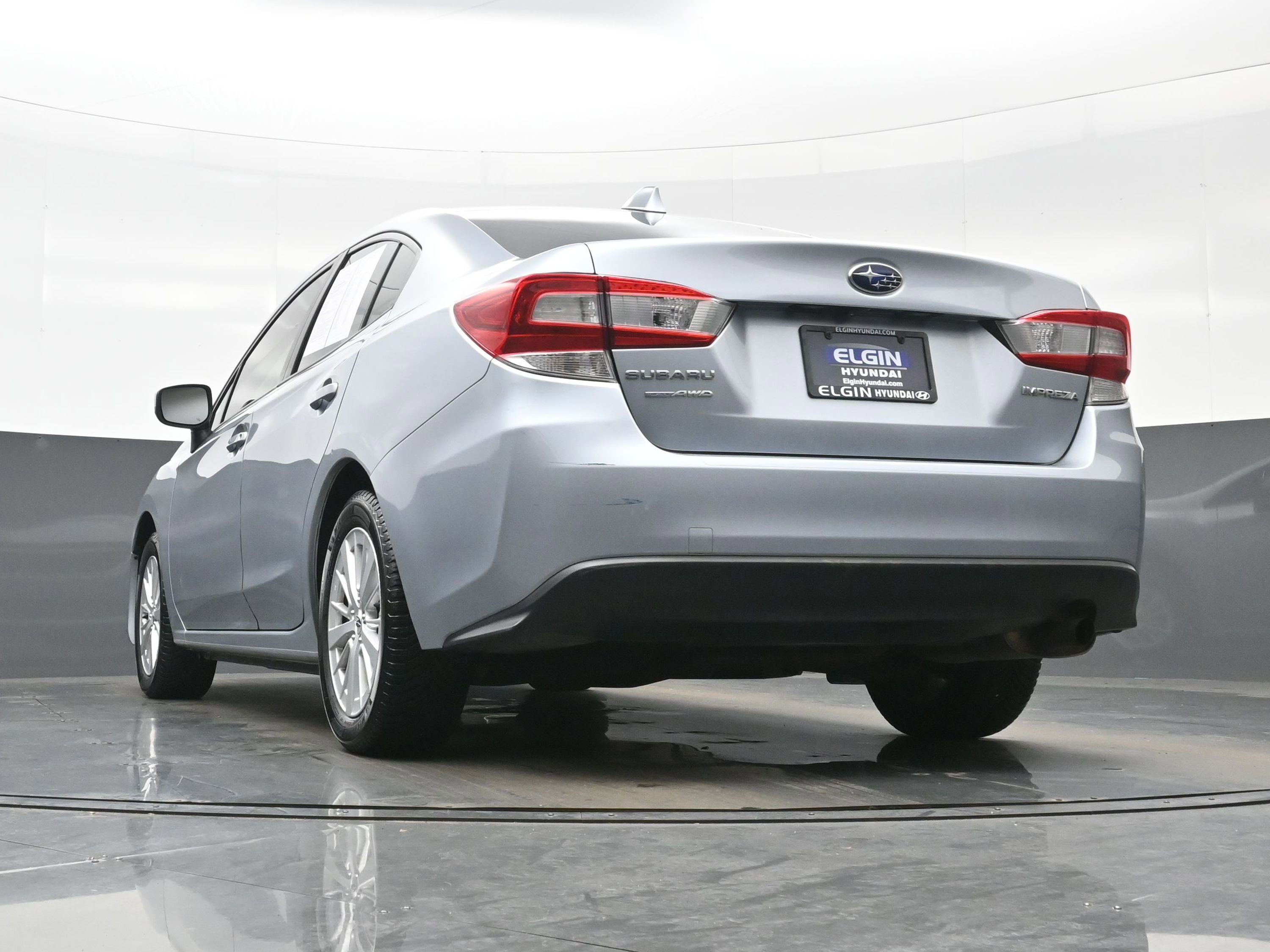 Used 2018 Subaru Impreza 2.0i Premium w/ Eyesight & BSD & Rcta AWD/4WD image 25
