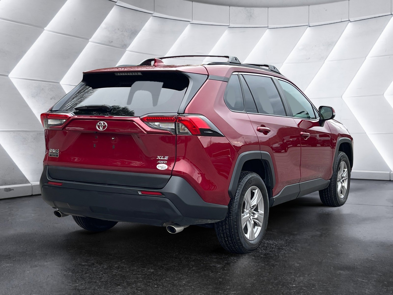 Used 2023 Toyota RAV4 XLE w/ Convenience Package image 6