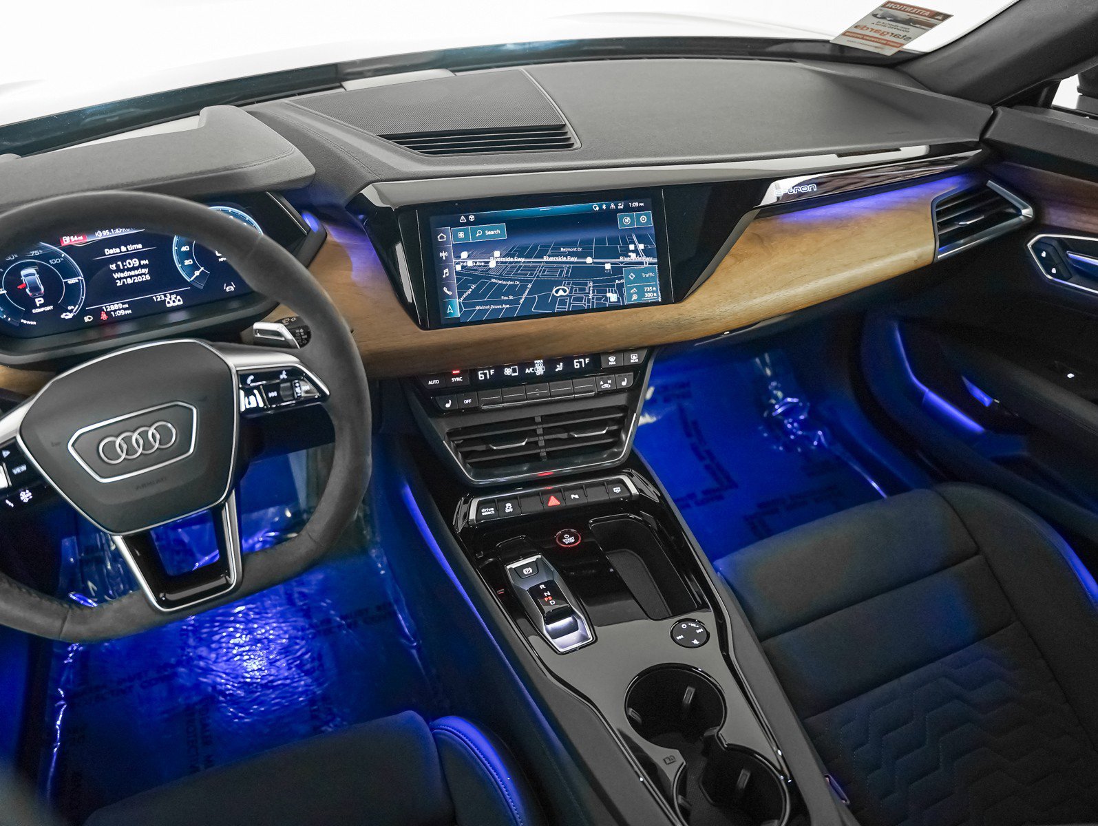 Used 2023 Audi e-tron GT Premium Plus w/ Executive Package image 16