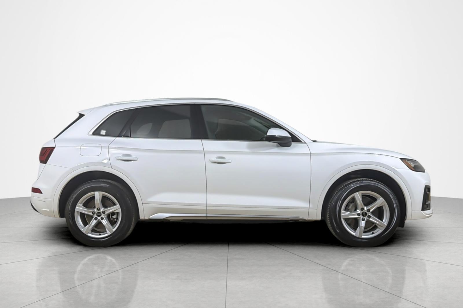 Used 2023 Audi Q5 2.0T Premium w/ Convenience Package AWD/4WD image 6