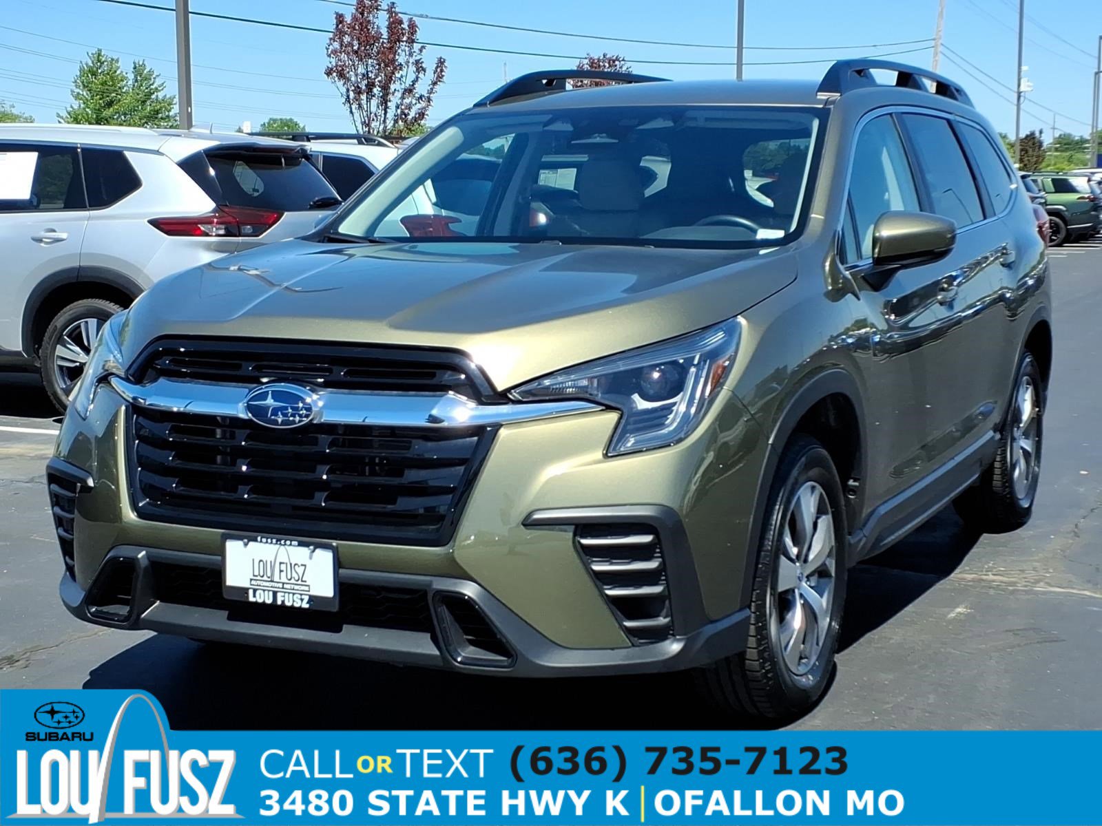 Used 2025 Subaru Ascent Premium AWD/4WD image 2