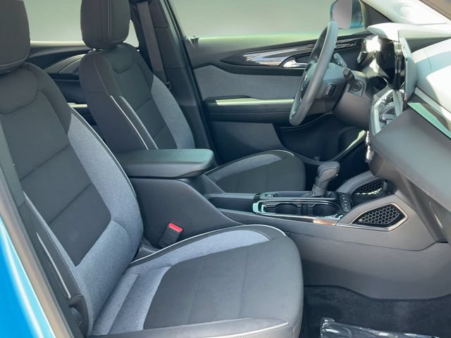 Used 2025 Chevrolet TrailBlazer LS w/ LS Convenience Package FWD image 16