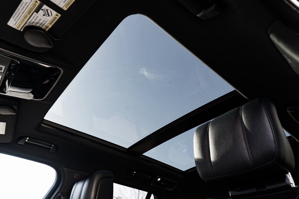 Used 2018 Land Rover Range Rover HSE image 20