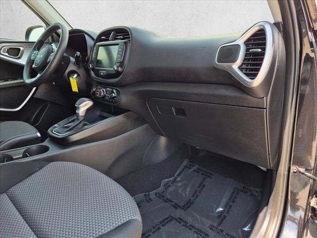 Used 2023 Kia Soul LX FWD image 20