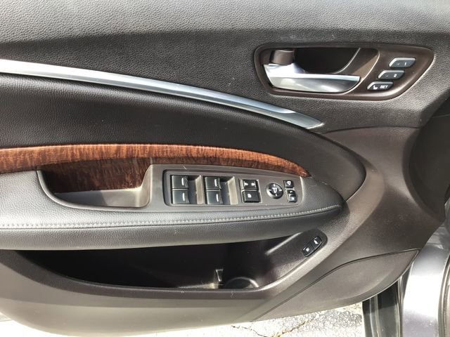 Used 2017 Acura MDX SH-AWD w/ Technology Package image 19