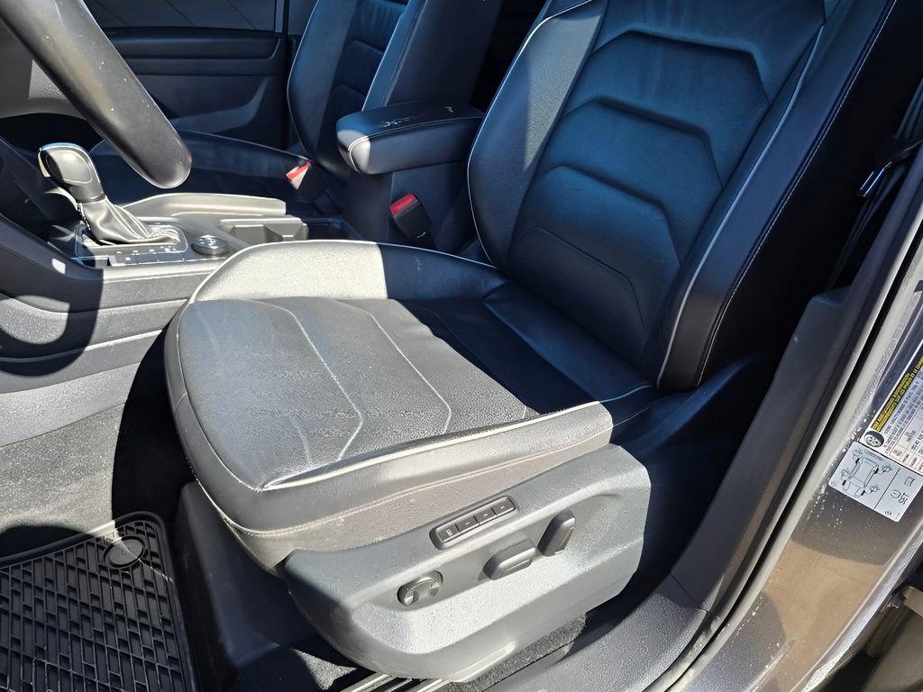 Used 2021 Volkswagen Tiguan SEL Premium R-Line image 13