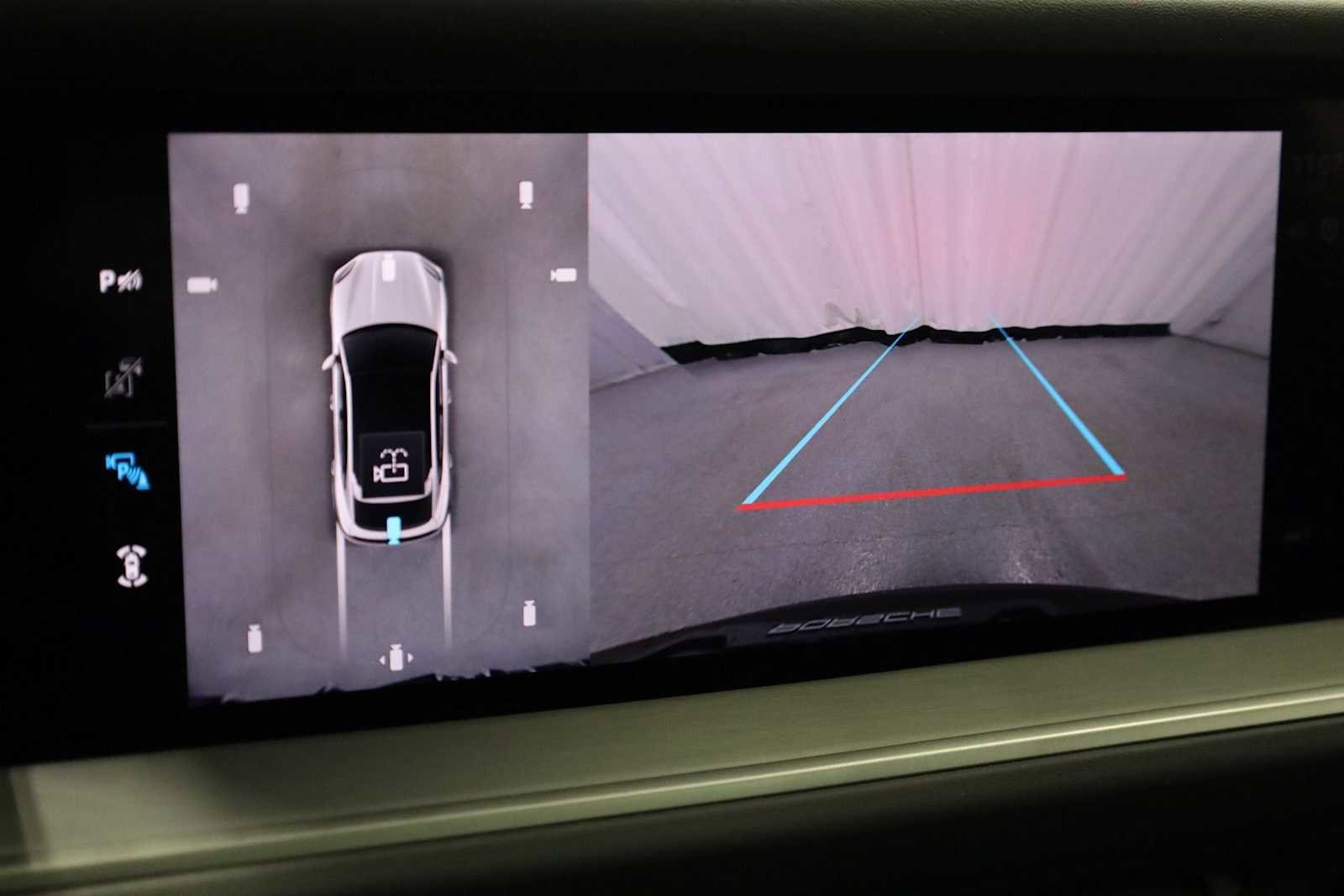New 2026 Porsche Cayenne Coupe AWD/4WD image 34