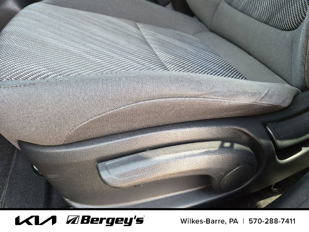 Certified 2023 Kia Seltos LX AWD/4WD image 14