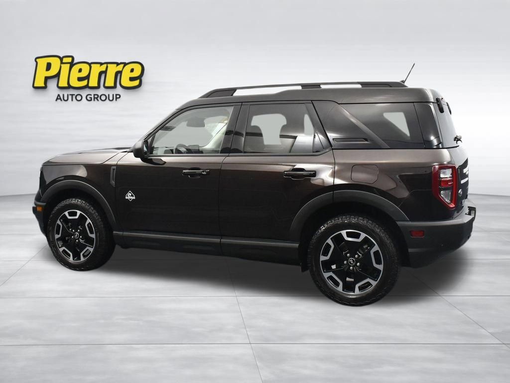 Used 2021 Ford Bronco Sport Outer Banks image 2