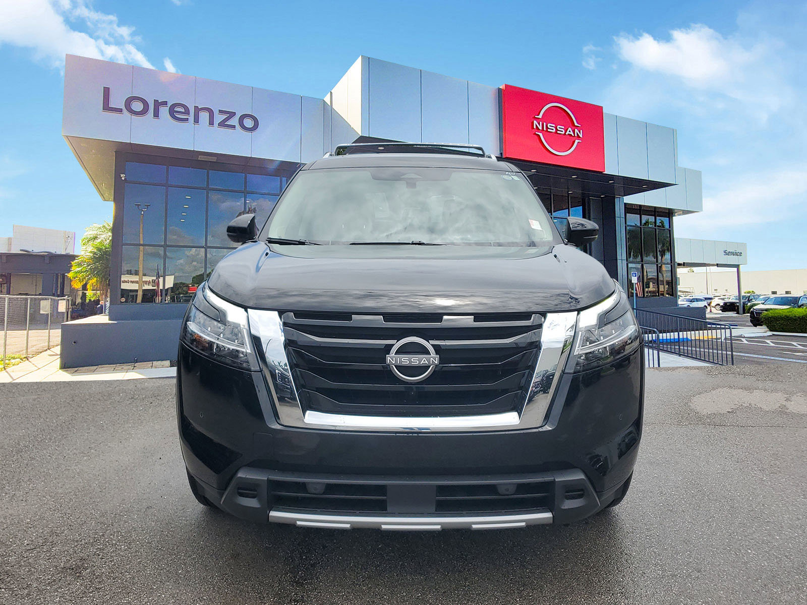 Certified 2024 Nissan Pathfinder Platinum w/ Cargo Package image 2