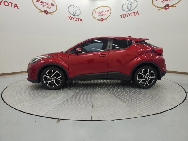 Certified 2022 Toyota C-HR XLE FWD image 5