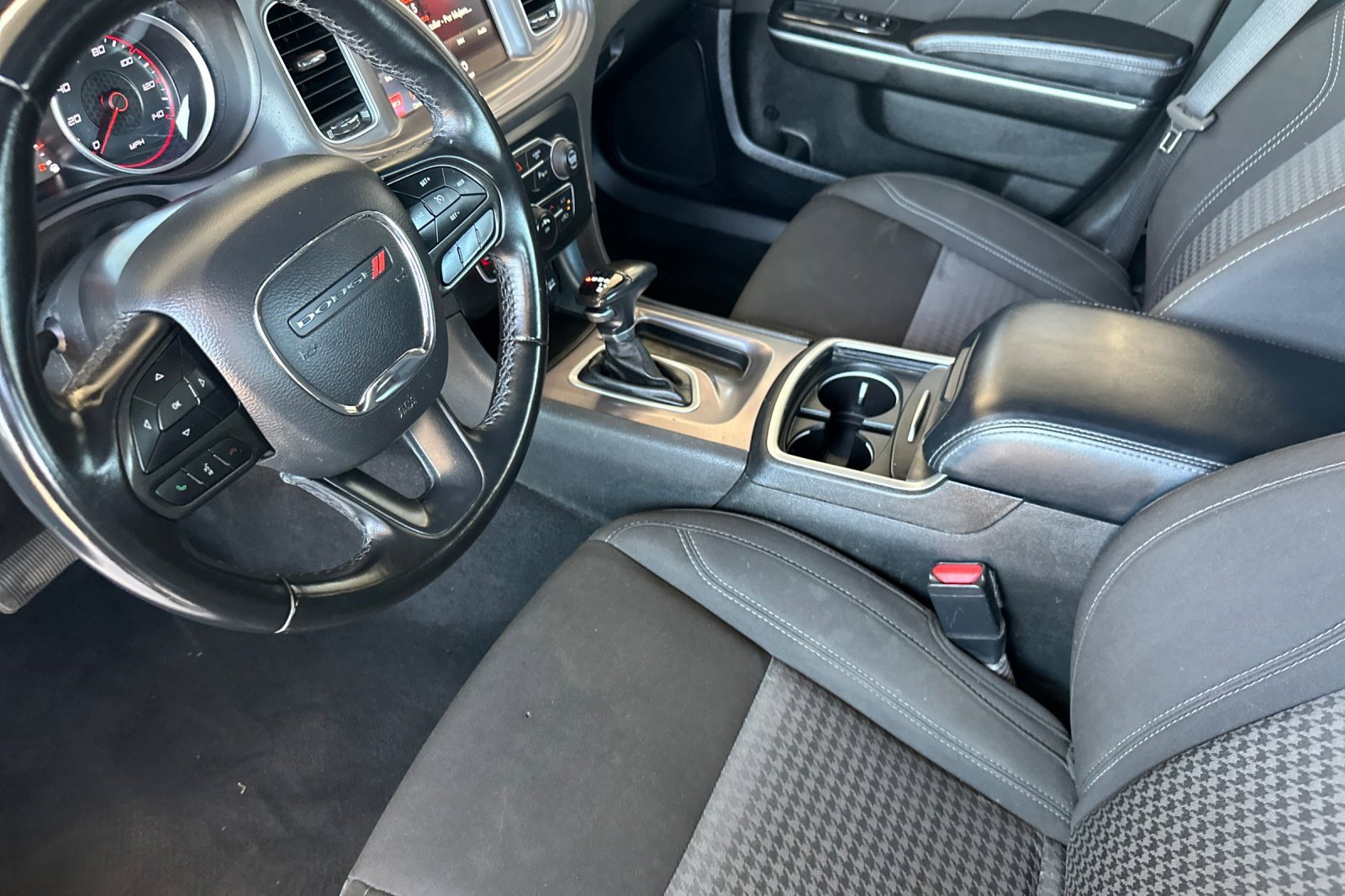 Used 2023 Dodge Charger SXT image 10