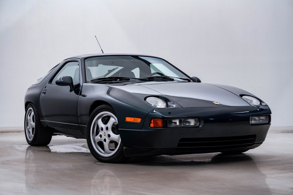 Used 1995 Porsche 928 GTS image 4