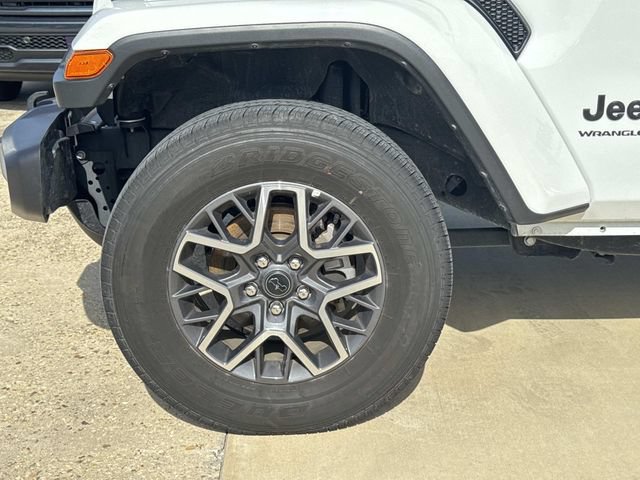 Certified 2025 Jeep Wrangler Unlimited Sahara AWD/4WD image 6