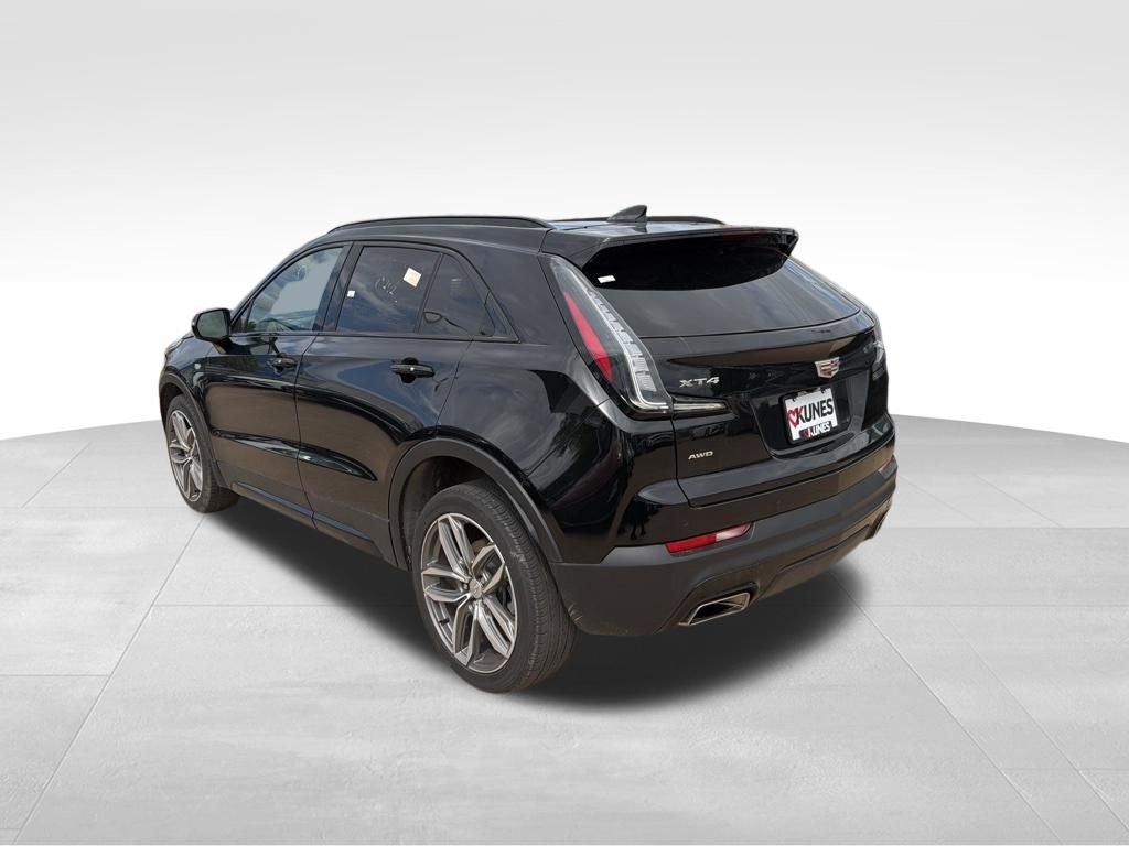 Used 2023 Cadillac XT4 Sport AWD/4WD image 8