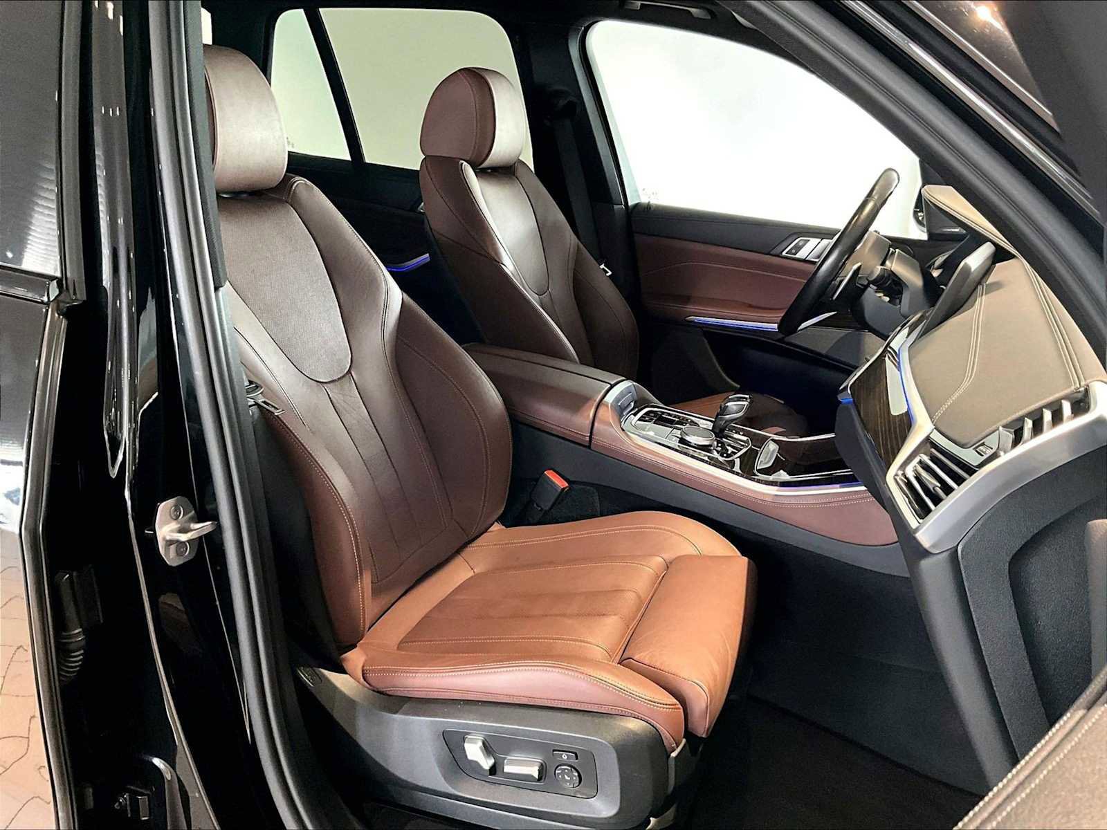 Used 2021 BMW X5 xDrive40i w/ M Sport Package image 22