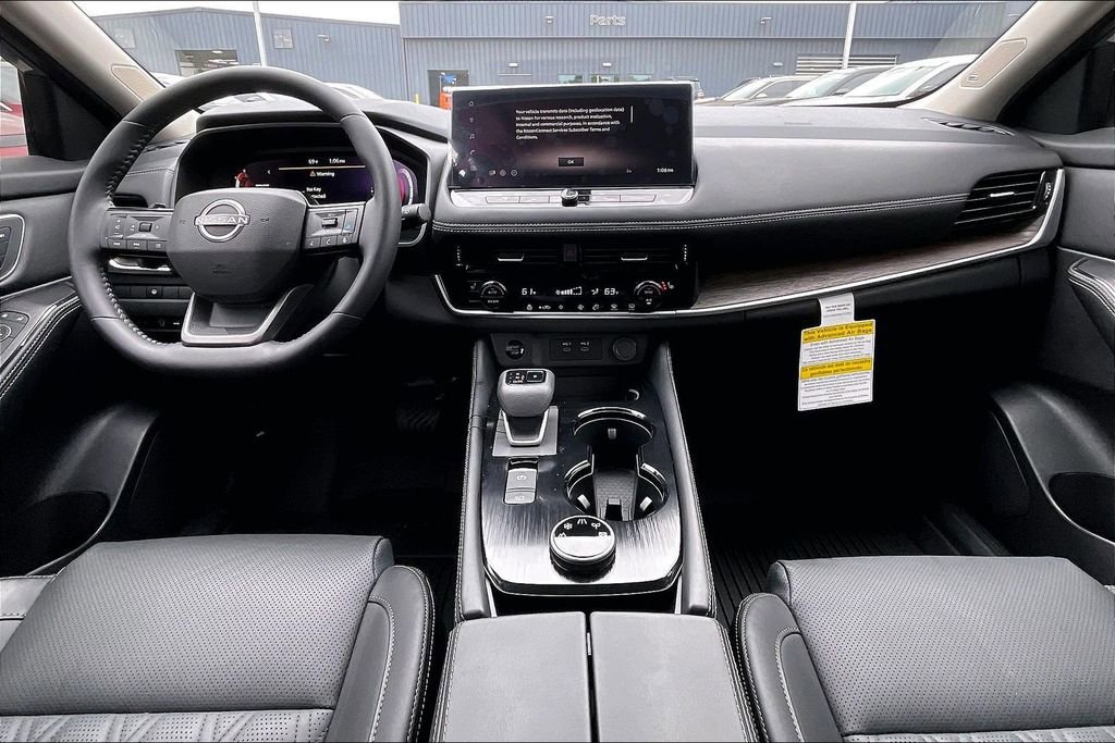 Used 2025 Nissan Rogue Platinum AWD/4WD image 21