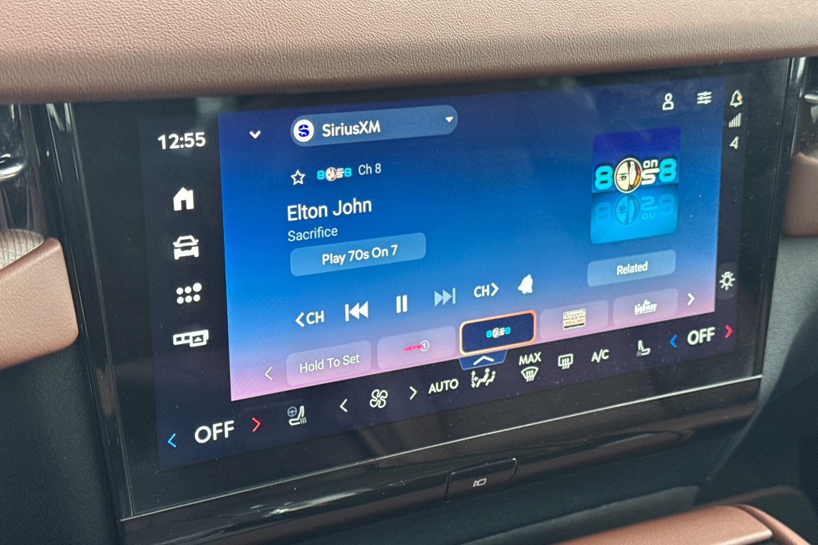 Used 2025 Lincoln Navigator Reserve image 18