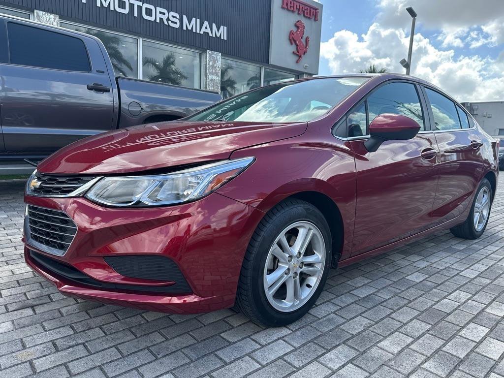Used 2017 Chevrolet Cruze LT w/ Convenience Package image 3