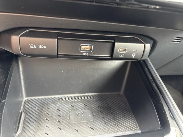 Used 2024 Kia Niro EX Touring FWD image 20