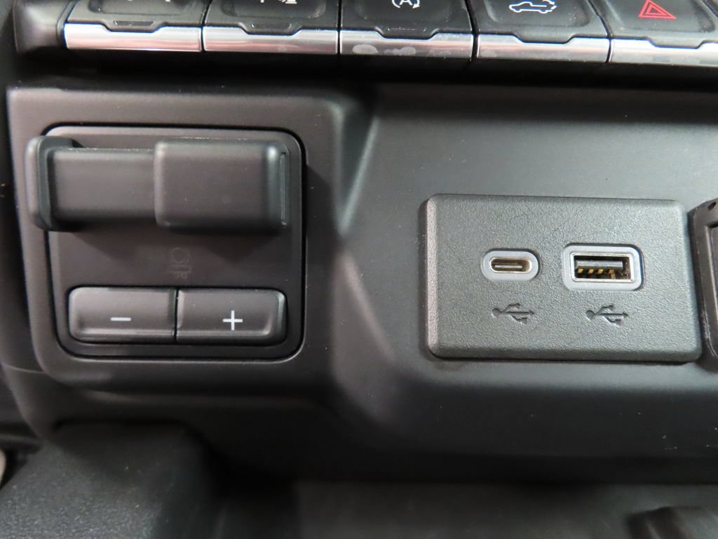 Used 2020 GMC Sierra 1500 Denali w/ Driver Alert Package II AWD/4WD image 61