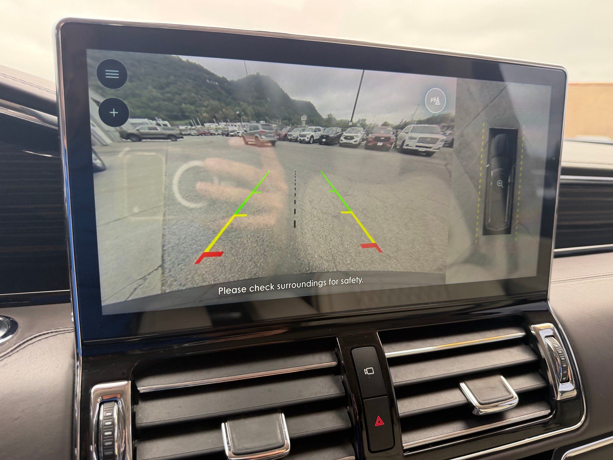 Used 2024 Lincoln Navigator L Black Label AWD/4WD image 16