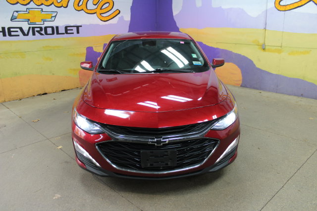 Used 2023 Chevrolet Malibu LT w/ Sport Edition FWD image 3