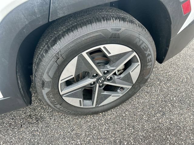 Certified 2025 Hyundai Tucson SEL FWD image 14