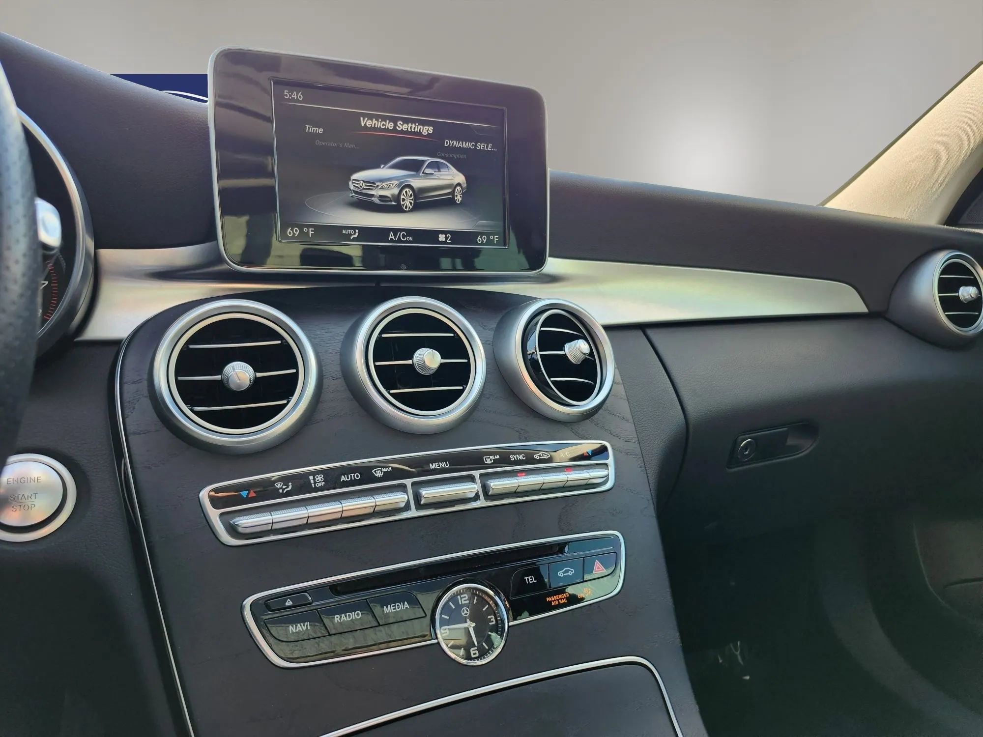 Used 2017 Mercedes-Benz C 300 4MATIC Sedan image 17